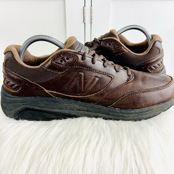 New Balance Dark Brown Oiled Leather Sneakers Comfort Shoes MW928BR3 Mens Sz 9 main image 5